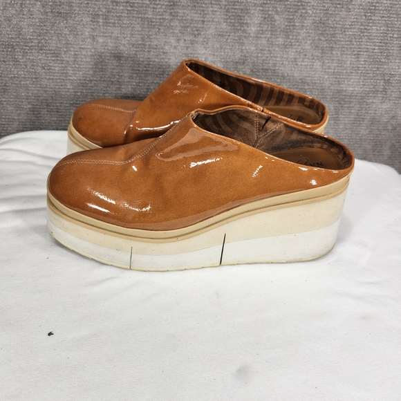 Naked Feet Shoes - Naked Feet Caramel Platform Mules 8